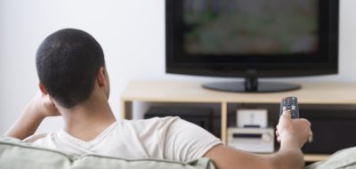 Millennials siguen viendo la televisión abierta