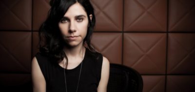 PJ Harvey estrena “A Dog Called Money”