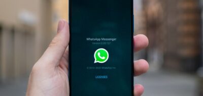 ¿Habrá una tercera palomita azul en WhatsApp?